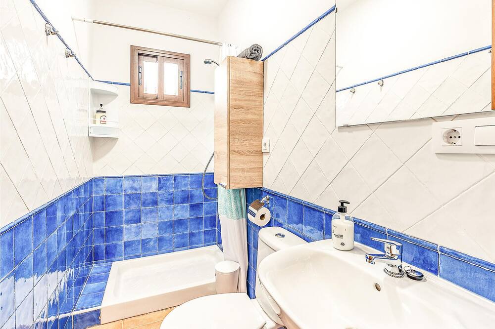 Photo of Bathroom in Laroles