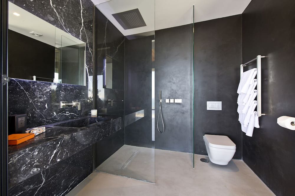Photo of Bathroom in La Herradura