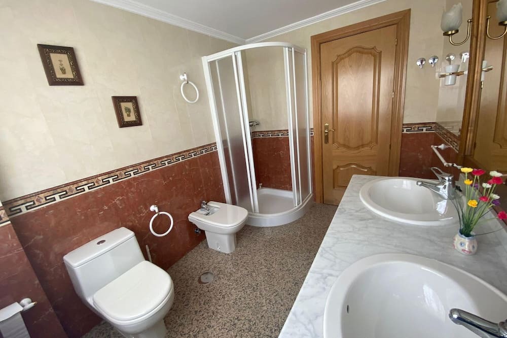Photo of Bathroom in Montillana