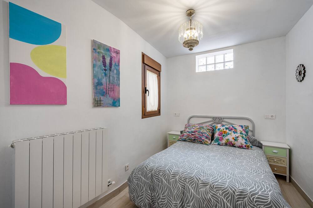 Photo of Bedroom in Albunuelas