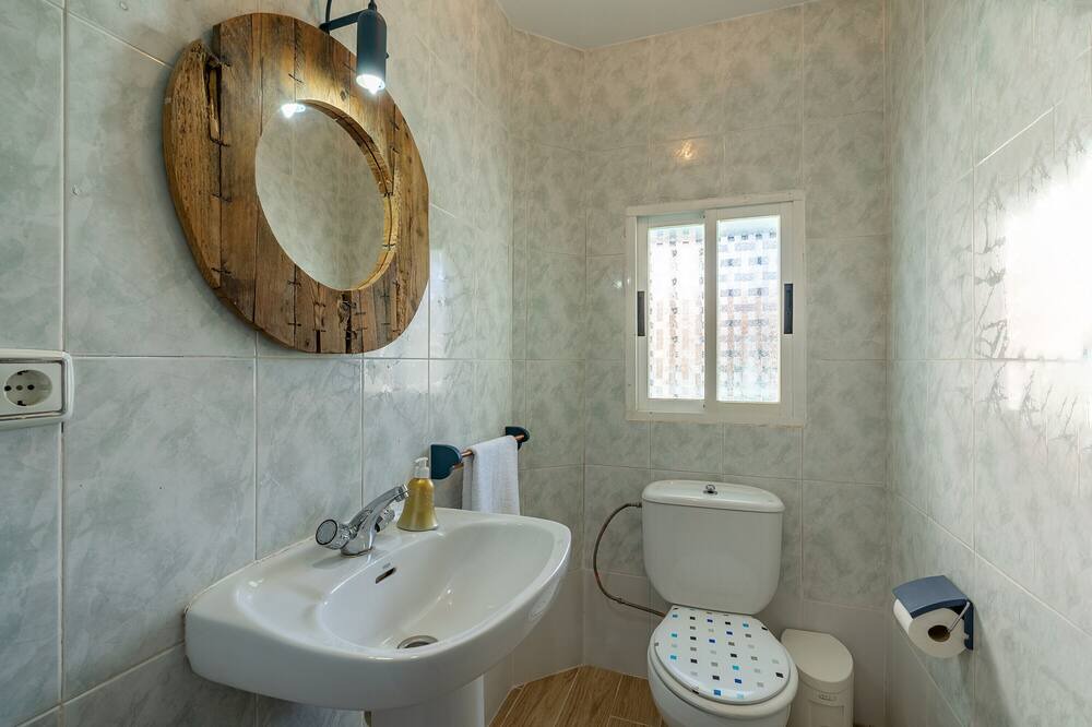 Photo of Bathroom in Otura