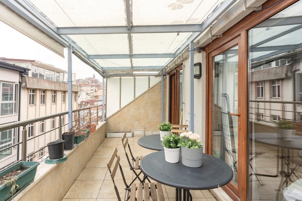 Photo of Patio Balcony in Tophane