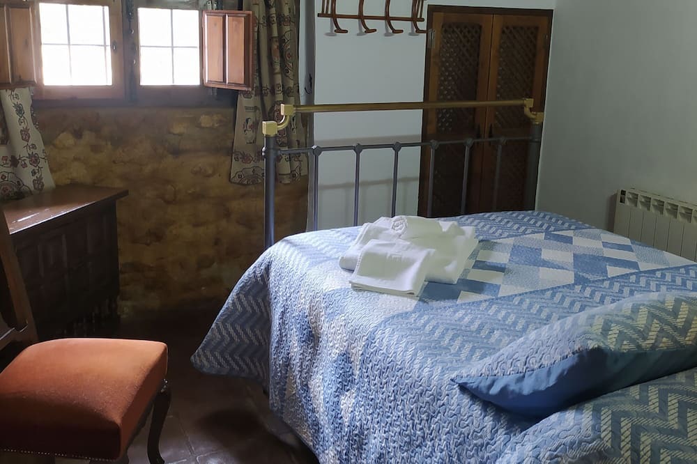 Photo of Bedroom in Algarinejo