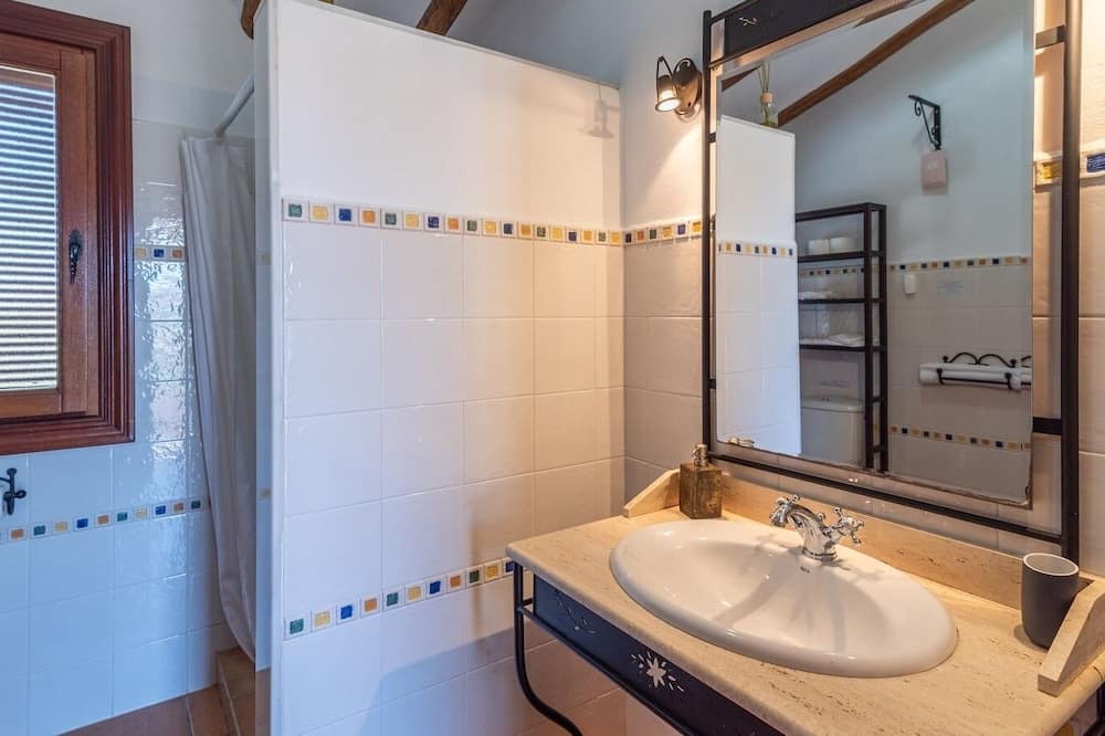 Photo of Bathroom in Santa Cruz del Comercio