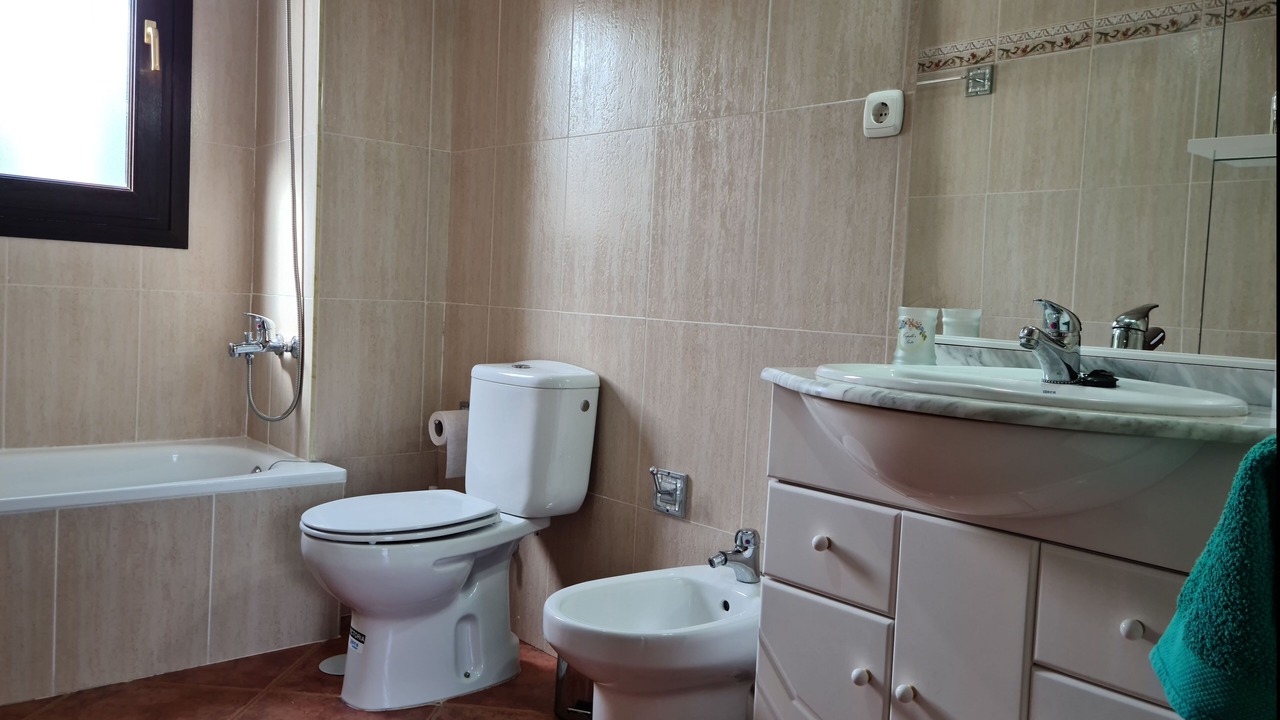 Photo of Bathroom in Conchar