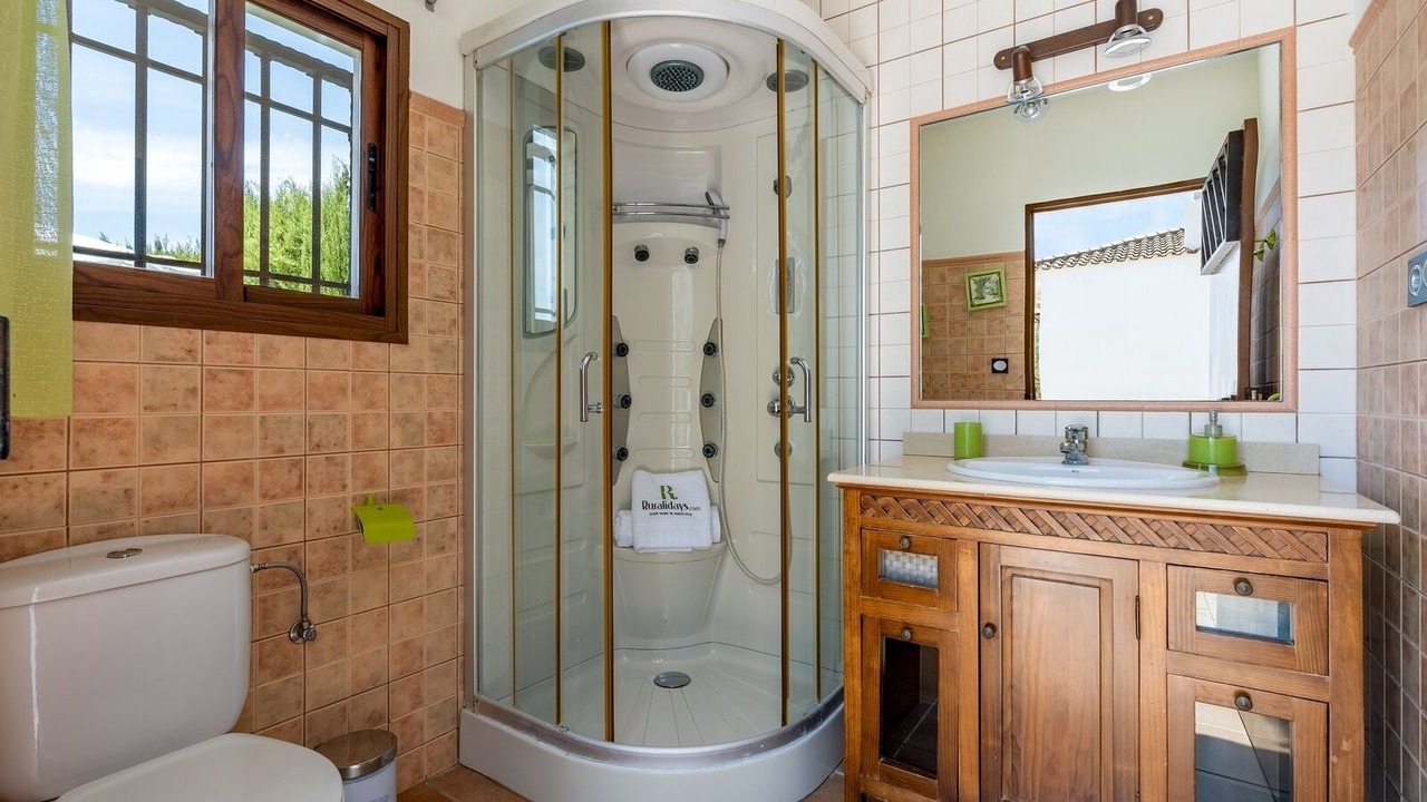 Photo of Bathroom in Salar