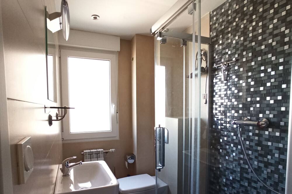 Photo of Bathroom in Angustias - Chana - Encina
