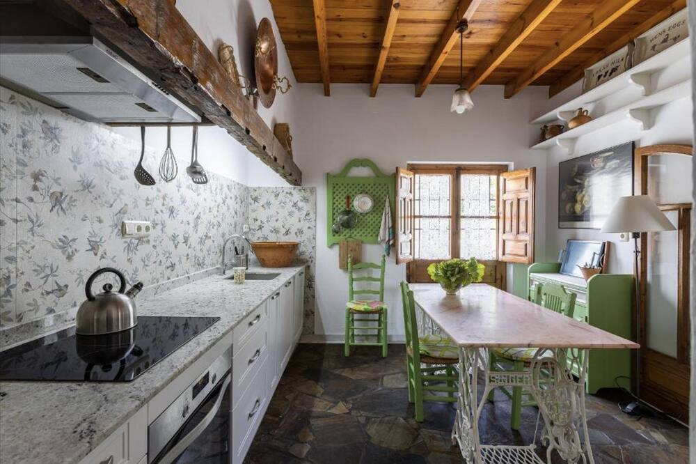 Photo of Kitchen in Guajar Faraguit