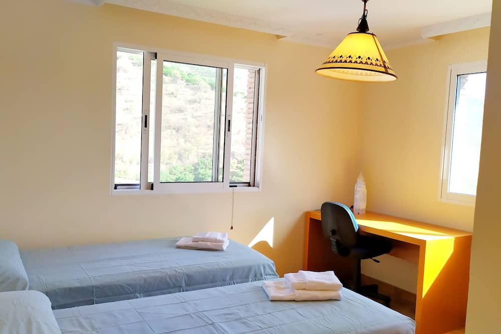 Photo of Bedroom in Jete