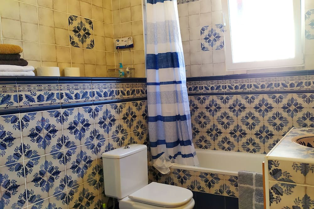 Photo of Bathroom in Jete