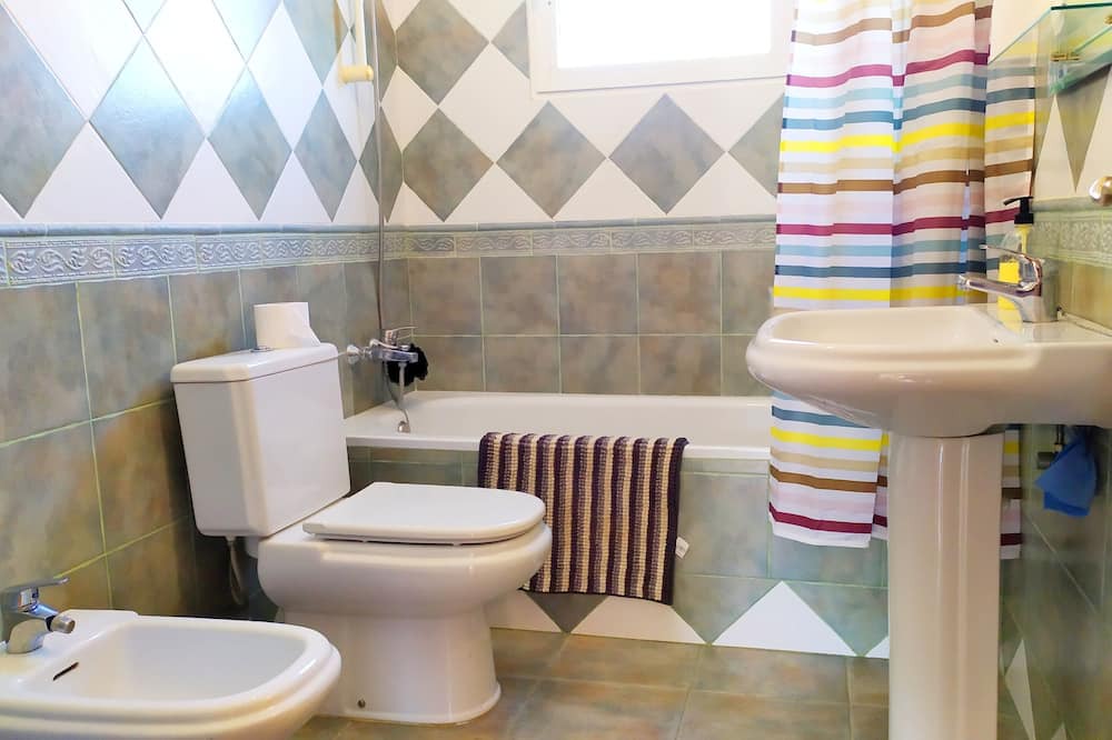 Photo of Bathroom in Jete