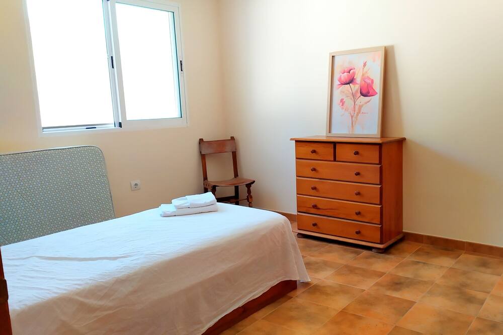 Photo of Bedroom in Jete
