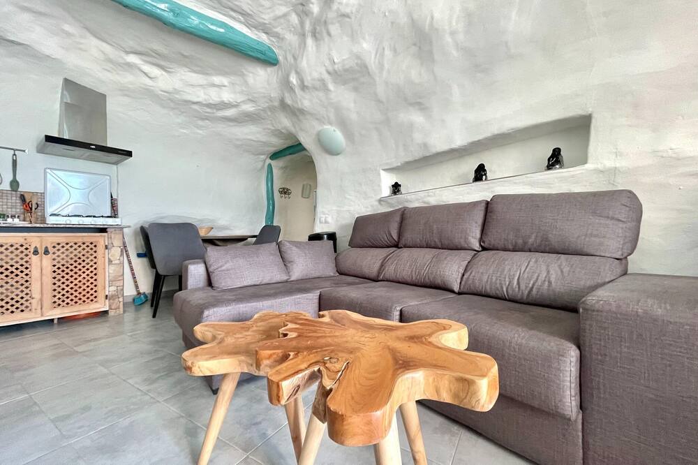 Photo of Livingroom in Cullar