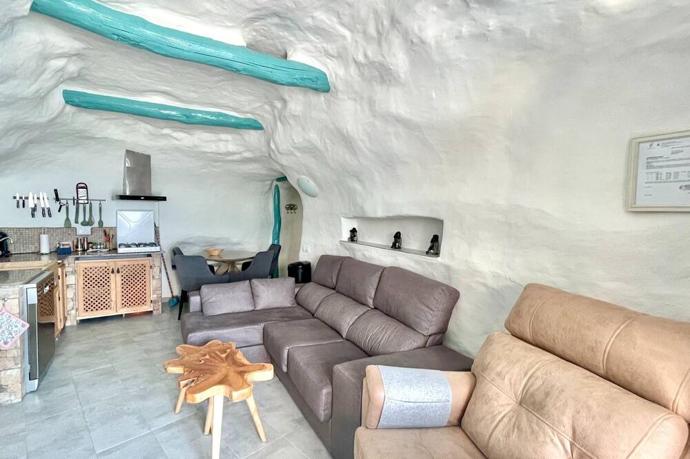 Photo of Livingroom in Cullar