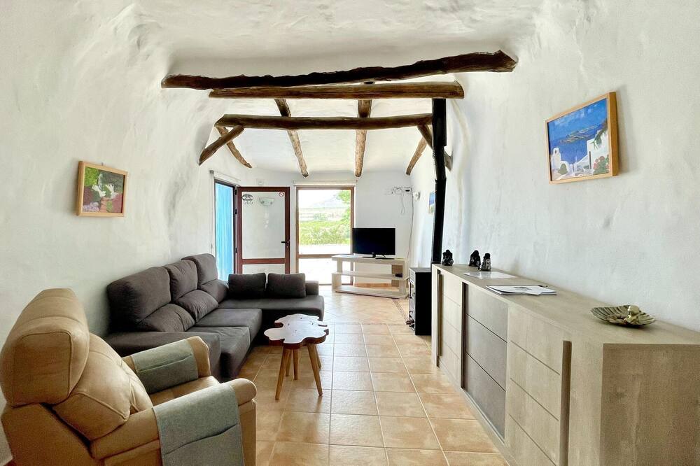 Photo of Livingroom in Cullar