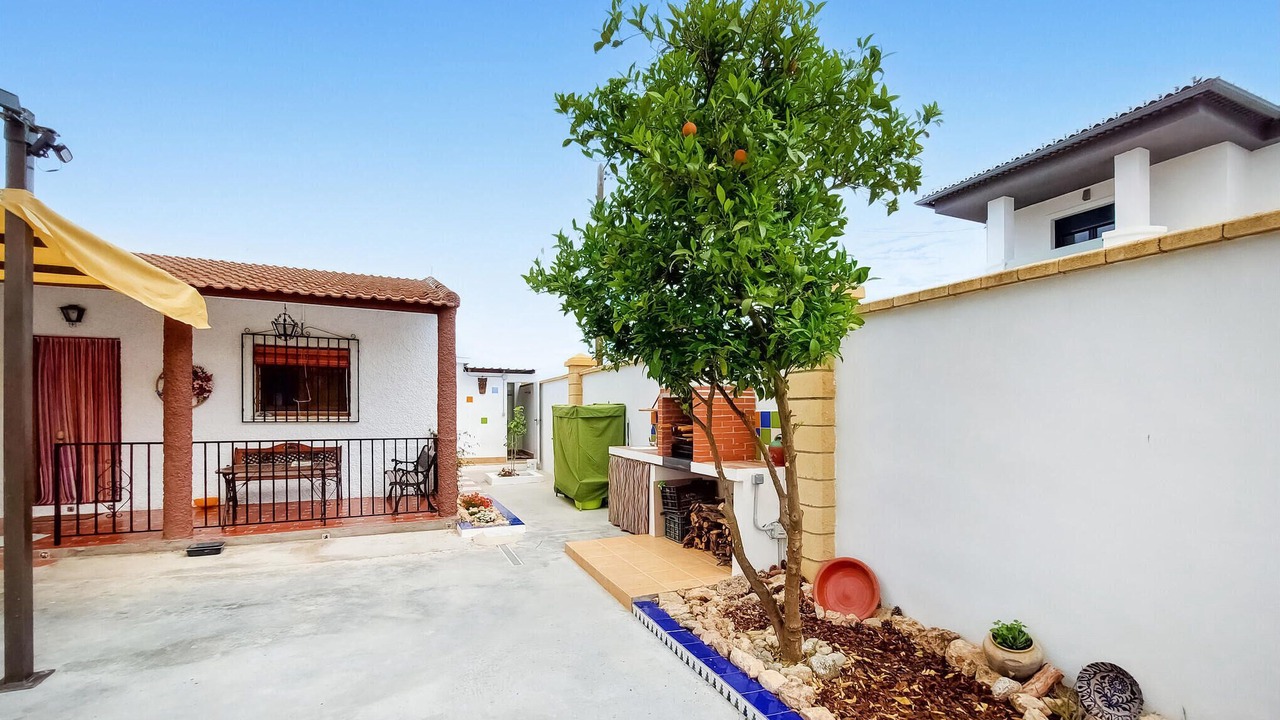 Photo of Outdoor in Cullar Vega