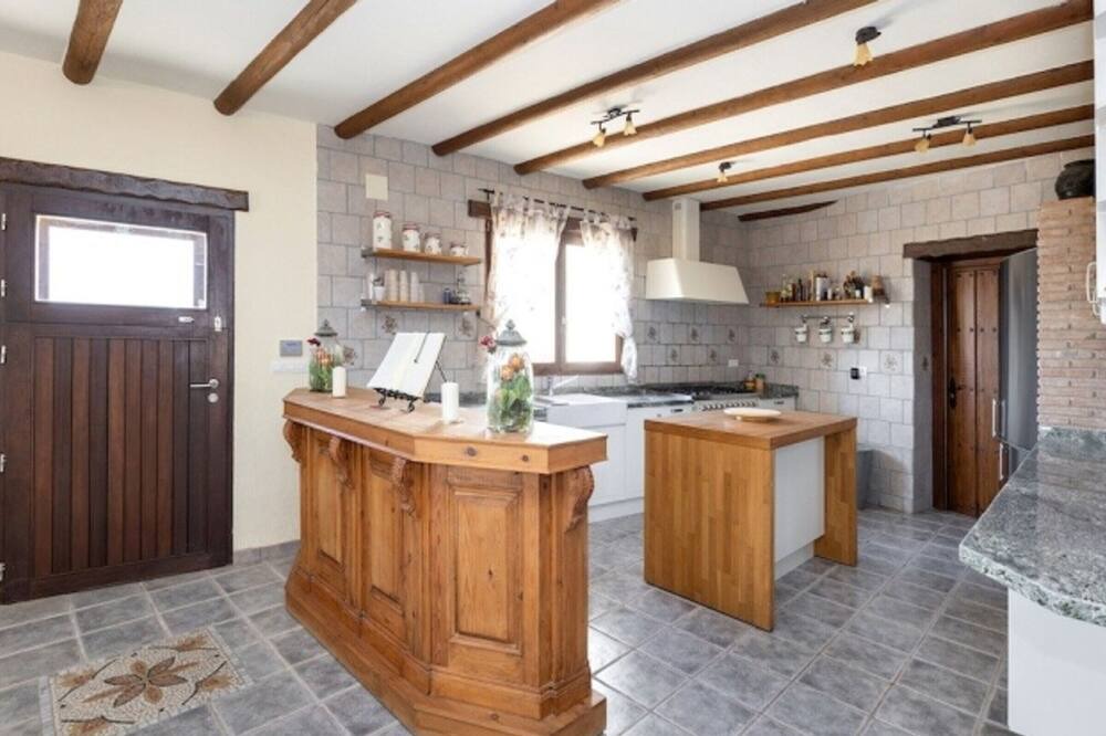 Photo of Kitchen in Illora