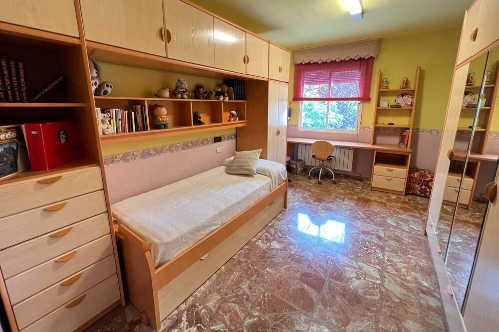 Photo of Bedroom in Montillana