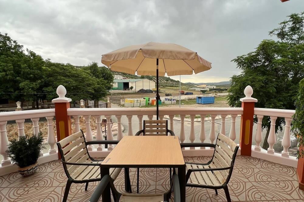 Photo of Outdoor in Montillana