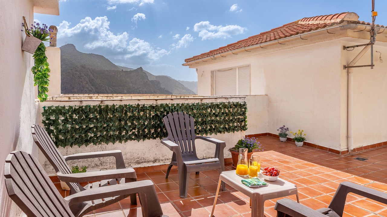 Photo of Patio Balcony in Guejar Sierra