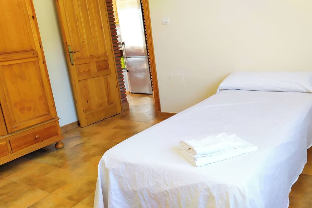 Photo of Bedroom in Jete