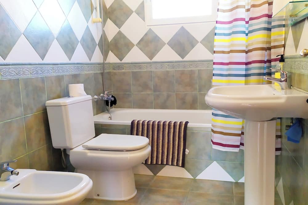 Photo of Bathroom in Jete