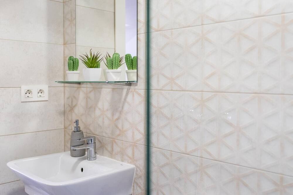 Photo of Bathroom in Cervantes