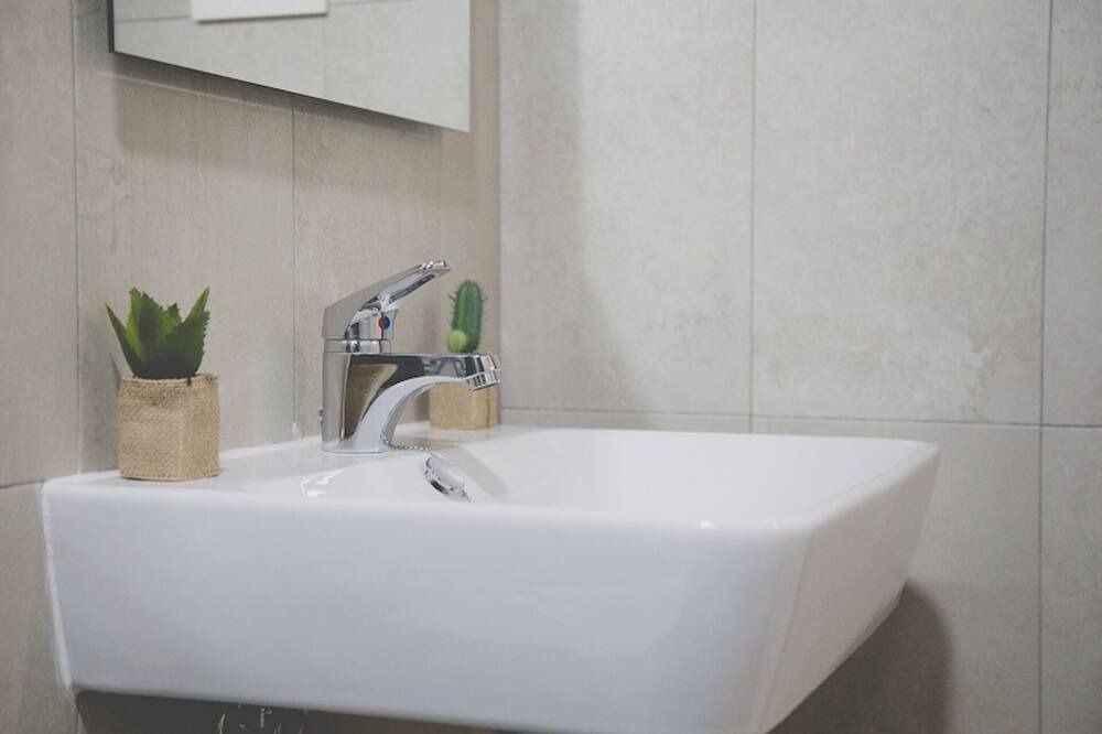 Photo of Bathroom in Angustias - Chana - Encina