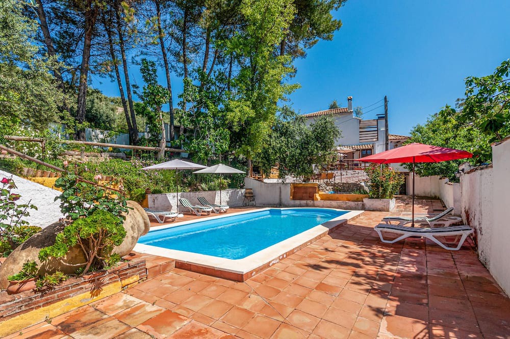 Photo of Outdoor in Algarinejo