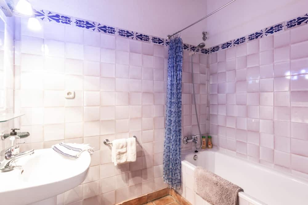 Photo of Bathroom in Albunuelas