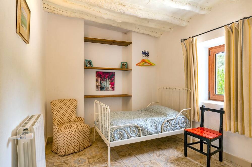 Photo of Bedroom in Orgiva