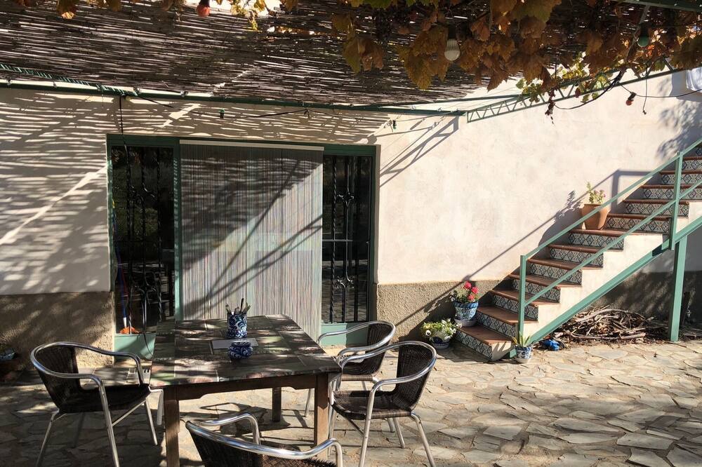 Photo of Outdoor in Alquife