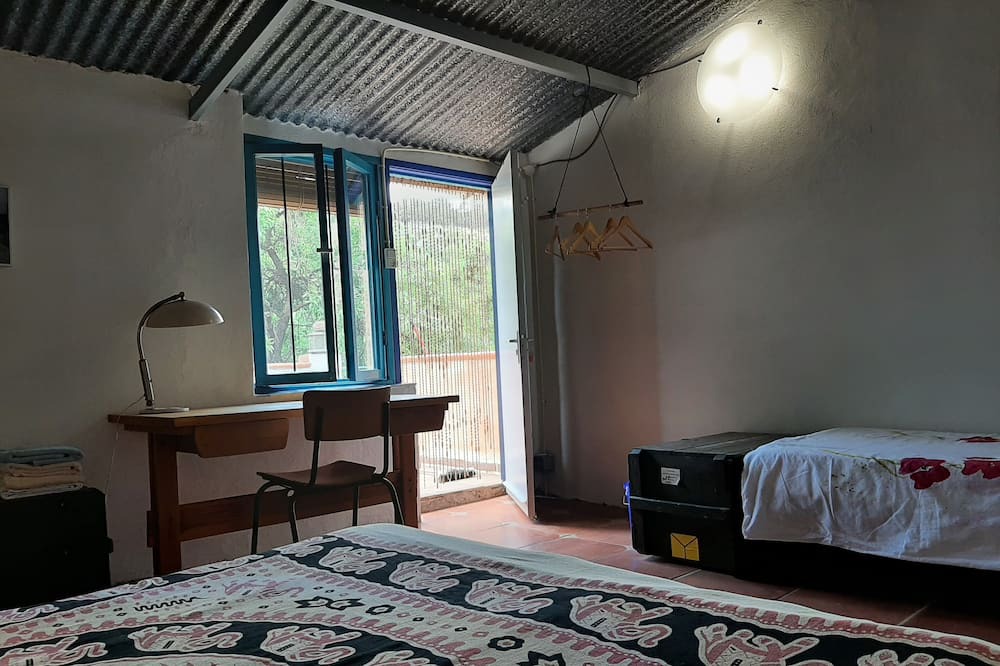 Photo of Bedroom in Alquife