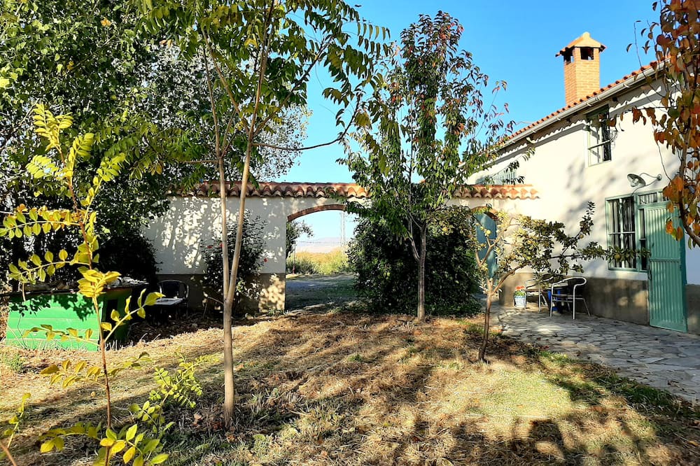 Photo of Outdoor in Alquife