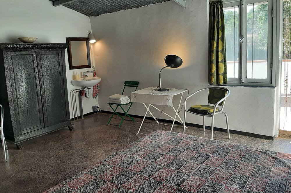 Photo of Bedroom in Alquife