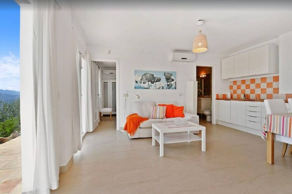 Photo of Livingroom in Jete