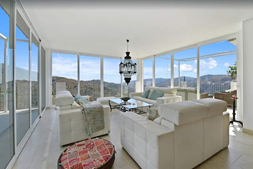Photo of Livingroom in Jete