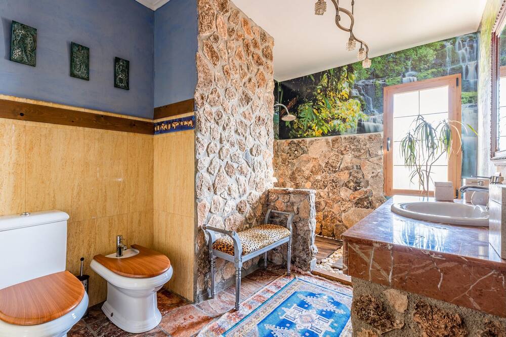 Photo of Bathroom in Padul