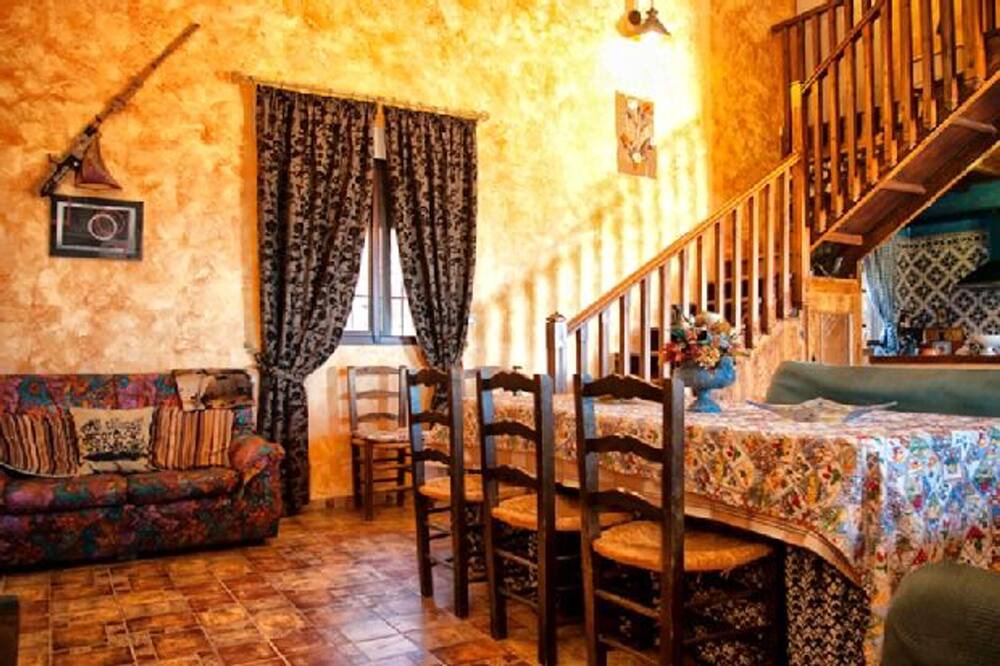 Photo of Livingroom in Illora