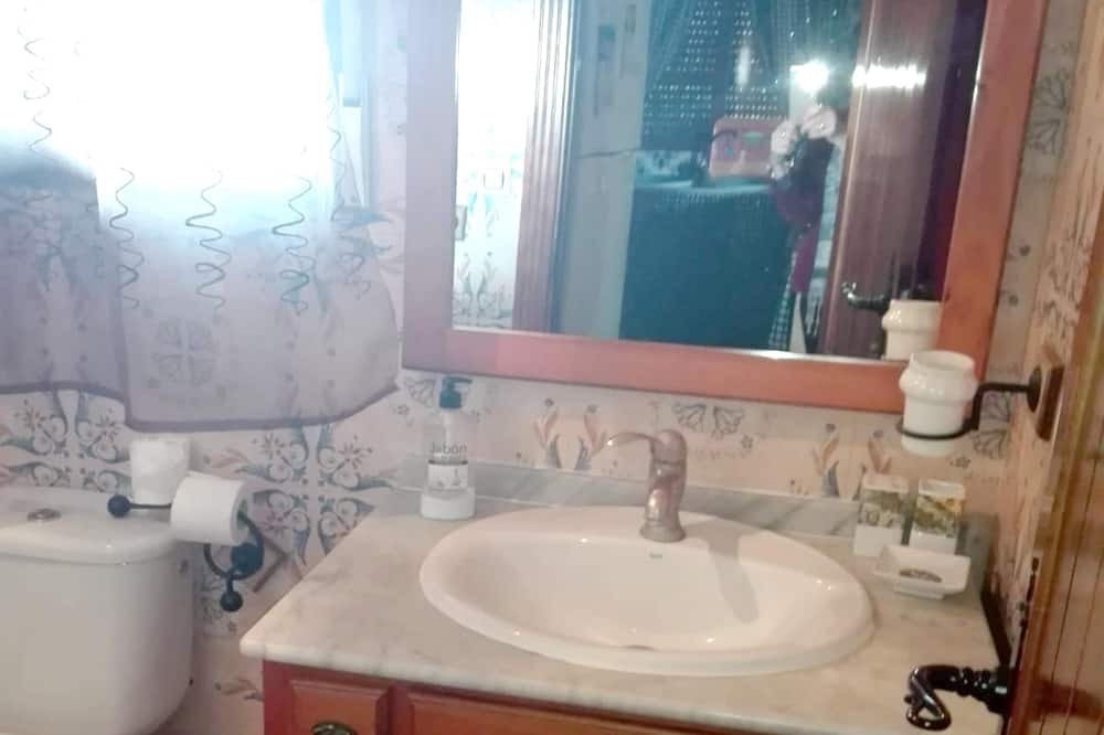 Photo of Bathroom in Illora