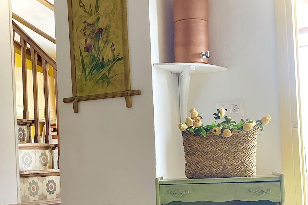 Photo of Livingroom in Albunol