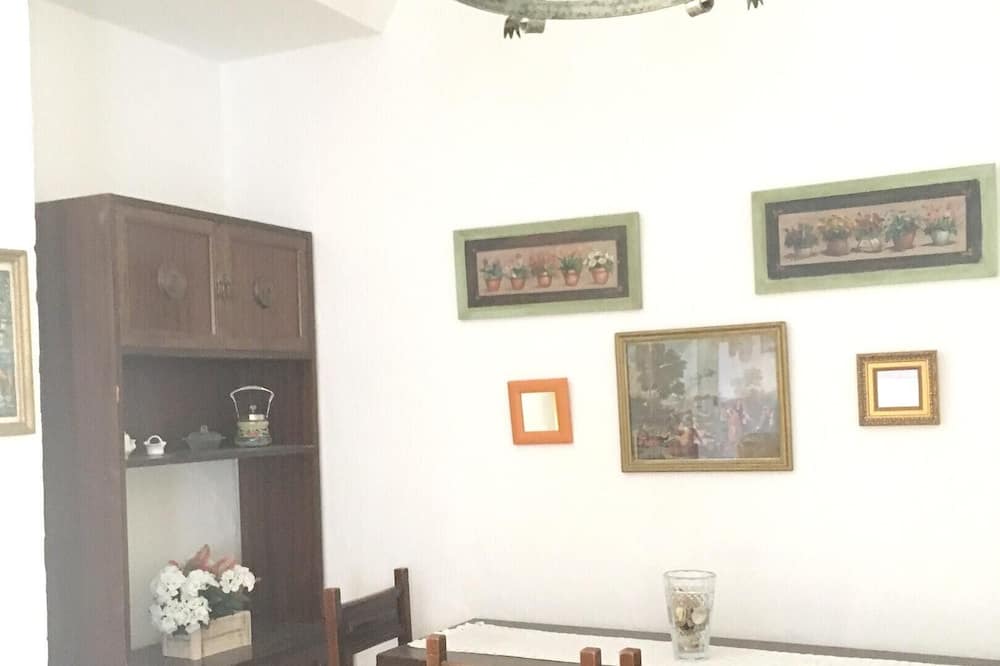 Photo of Livingroom in Albunol