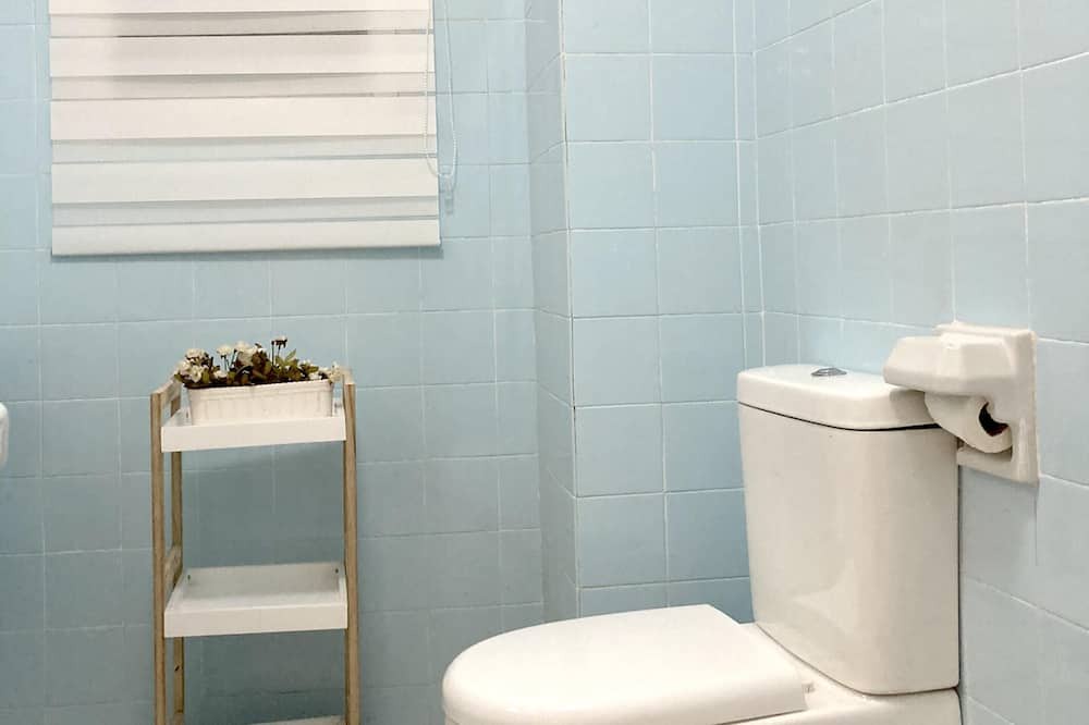 Photo of Bathroom in Albunol