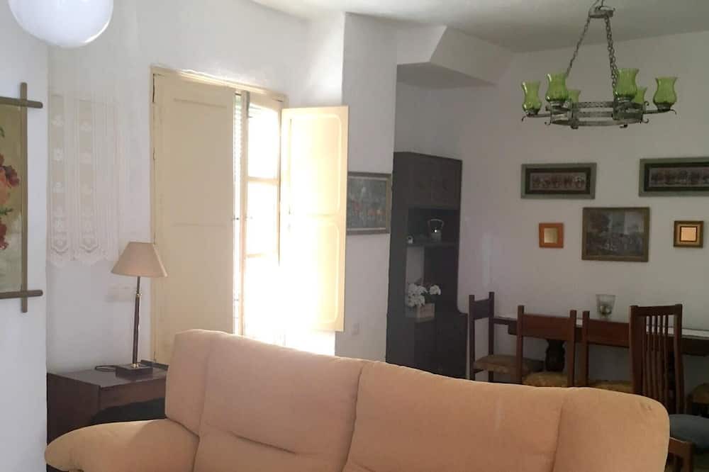 Photo of Livingroom in Albunol