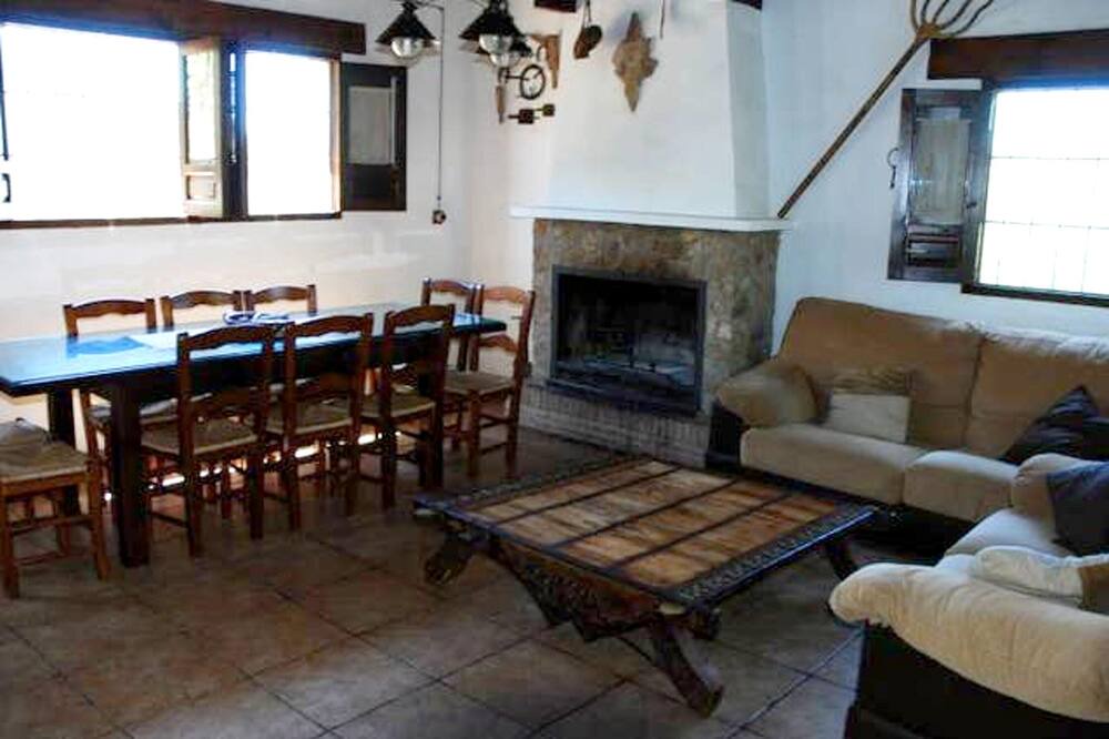 Photo of Livingroom in Serval