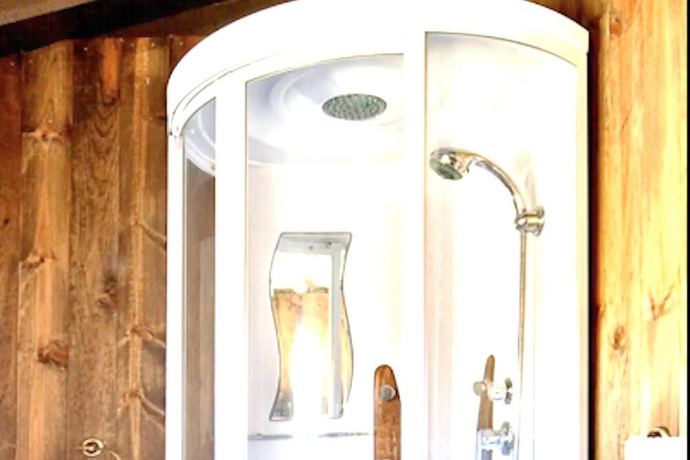 Photo of Bathroom in Serval