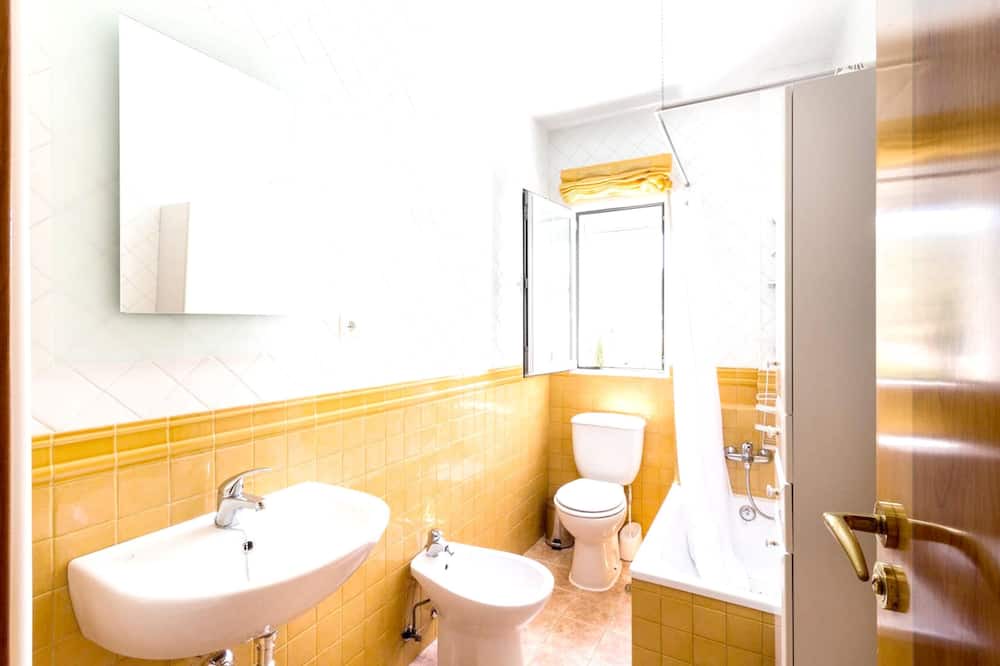 Photo of Bathroom in Conchar