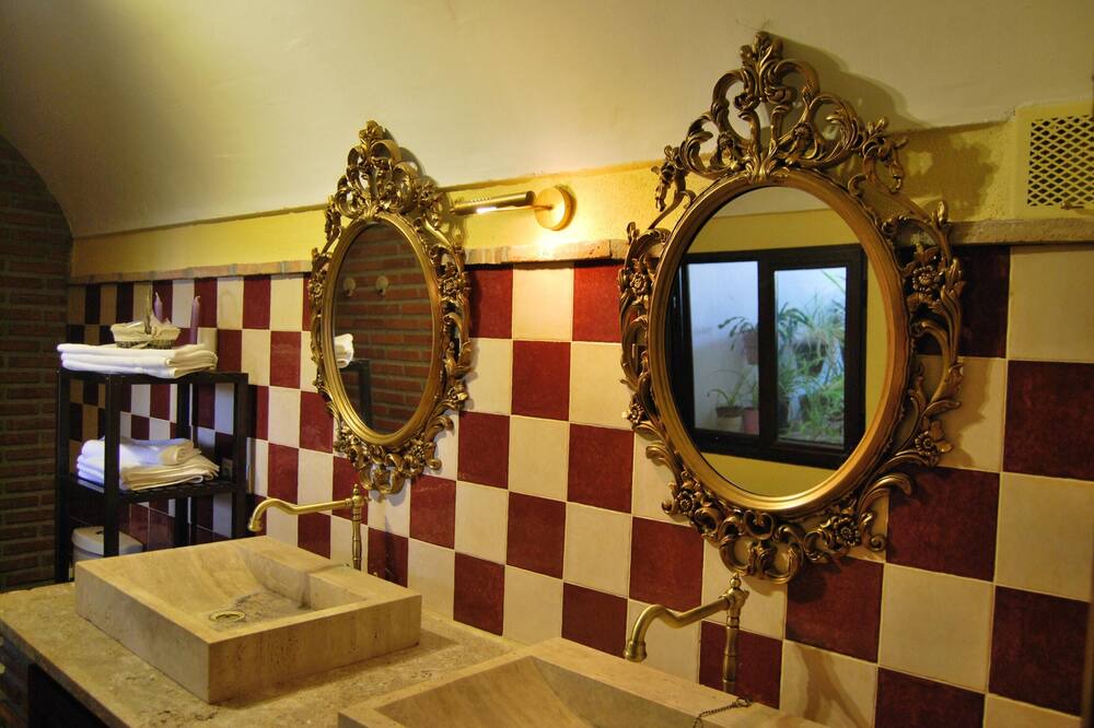 Photo of Bathroom in Guadix