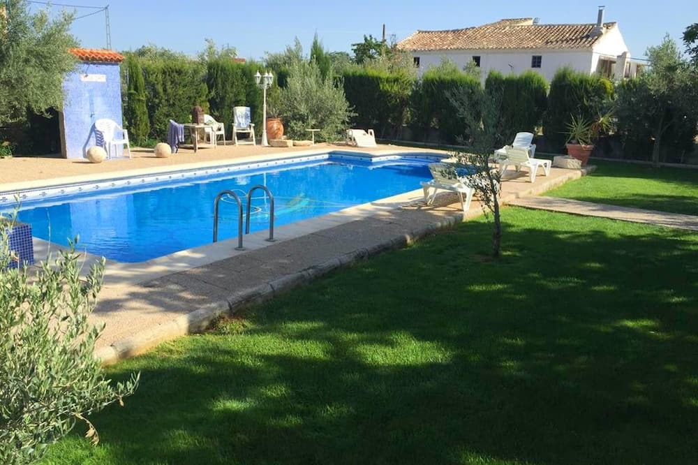 Photo of Outdoor in Baza