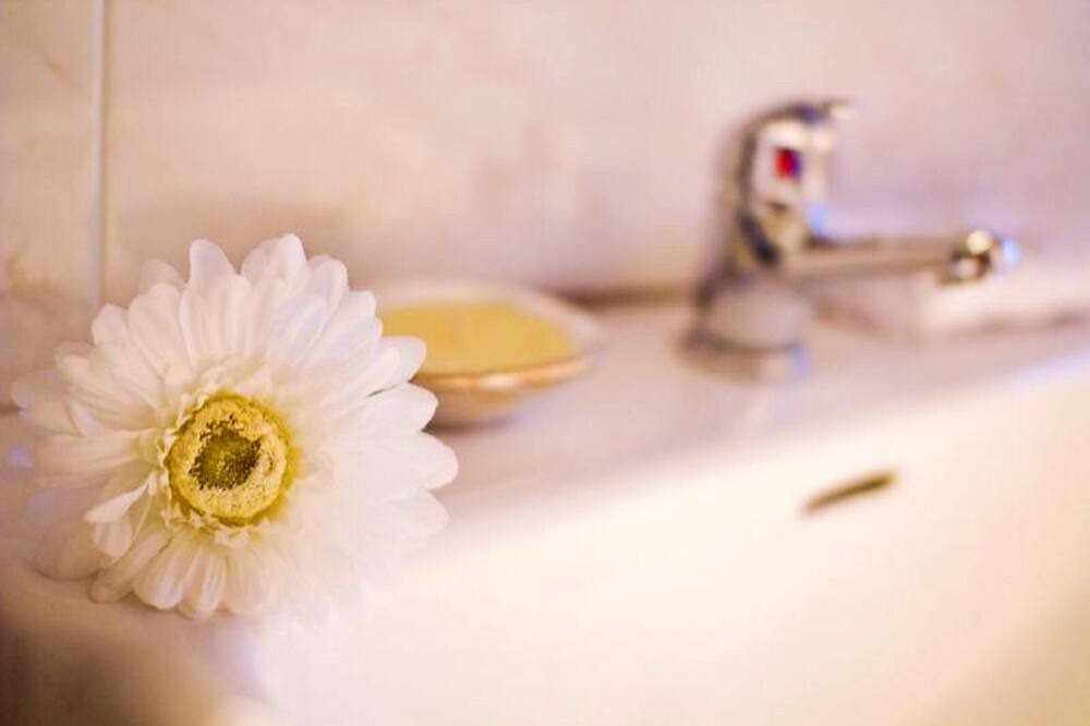 Photo of Bathroom in Atarfe
